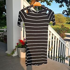 ACEMI striped bodycon cold shoulder dress